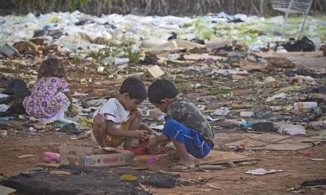 Crianças Passando Fome No Brasil