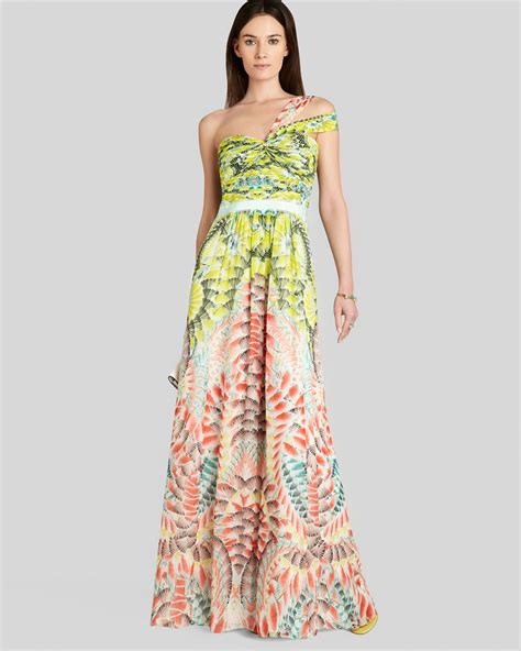 Lyst Bcbgmaxazria Bcbg Max Azria Gown Oneshoulder Ruched Chiffon Print