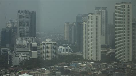 Potret Polusi Udara Jakarta Terburuk Di Dunia Foto