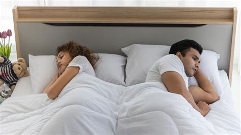 Which Side Of The Bed You Sleep On Determines Your Personality Type... Wait, What?! | Sleepopolis