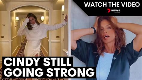 Cindy Crawford Modelling In Her 50s 7news