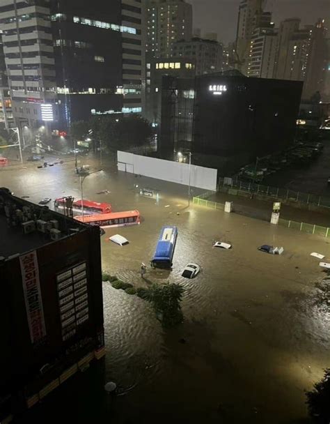 奇番韩国首尔大暴雨多处被淹 这是80年以来最强特大暴雨 娱乐圈 奇番网