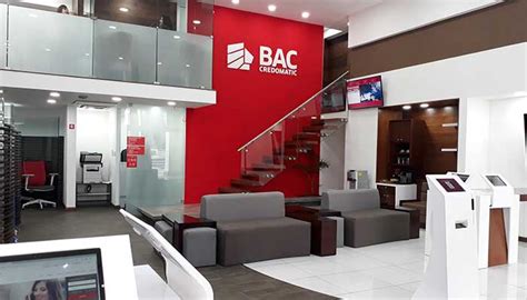 Bac Credomatic Llega A Paseo Cayalá Con Horario Extendido El País De