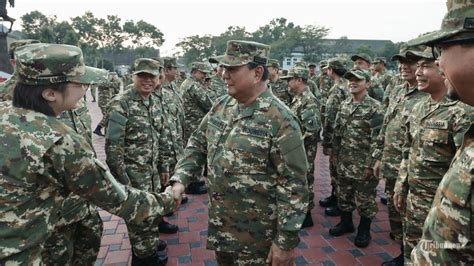 Wiranto Para Jenderal Dan Panglima Tni Ikut Baris Berbaris Di Akmil