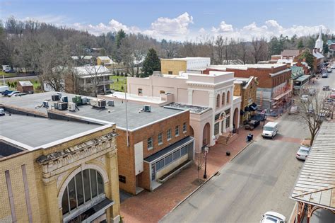 111 W Main St Jonesborough Tn 37659 Retail For Lease Loopnet