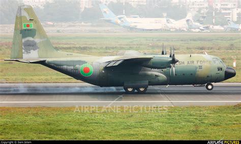 S3 Agd Bangladesh Air Force Lockheed C 130b Hercules At Dhaka Hazrat Shahjala Intl Photo