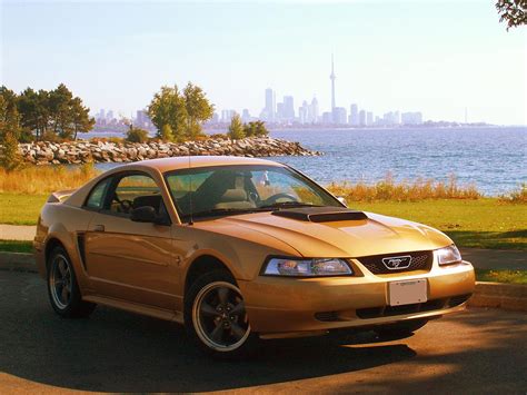 Sunburst Gold 2000 Ford Mustang