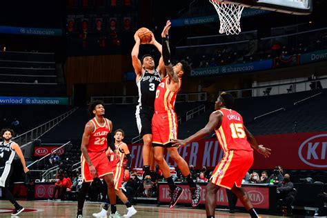 What We Learned From The Spurs Win Over The Hawks Pounding The Rock