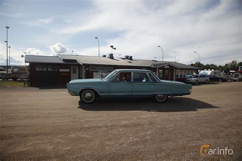 Chrysler New Yorker Town Sedan