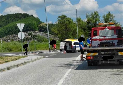 TEŠKA PROMETNA NESREĆA U sudaru s kamionom poginuo vozač kombija