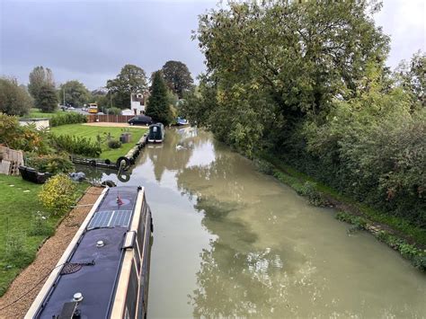 Man in his eighties loses life in canal - Banbury FM