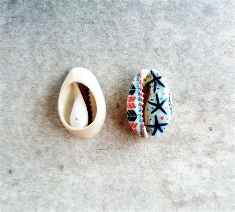 Cowrie Shells Divination Witchcraft Hoodoo Hand Etsy Canada