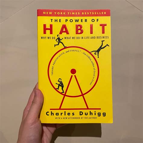 The Power Of Habit By Charles Duhigg Hobbies And Toys Books And Magazines