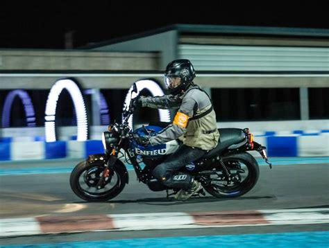 Prueba Hunter 350 - HNTR - La Revista De Motos