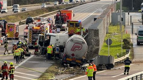 Verkehr In M Nchen Aktuell Unfall Auf A Verursacht Stundenlange Sperrung