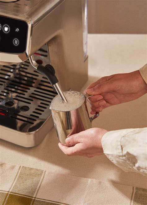 THERA ADVANCE TOUCH Macchina da caffè espresso semiautomatica con