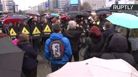 Czarny Protest W Warszawie Szydło Niestety Ten Rząd Obalą Kobiety