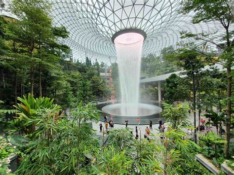 city hall mrt station  jewel changi airport gslai