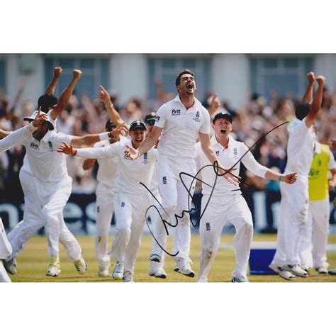 James 'Jimmy' Anderson Signed 8x12 2013 Ashes Photograph 24426