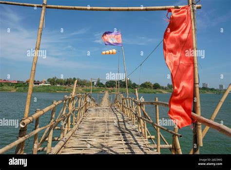 The Kampong Cham bamboo bridge in Cambodia is the longest in the world ...