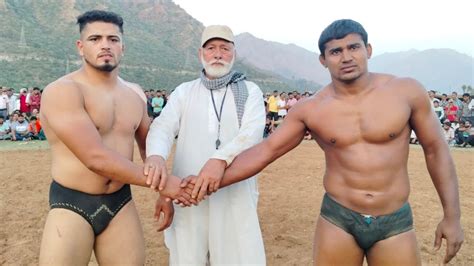 Kushti Surjeet Reasi Vs Krishan Delhi Kushti Dangal Bimpalsingh