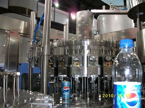 Automatic Carbonated Soft Drinks Cola Plastic Bottle Sparkling Water