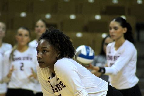 Kj Johnson The Game Changing Transfer Leading Texas State Volleyball