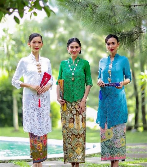 Kenali Jenis Kebaya Indonesia Yang Cantik Dan Anggun Adhiantirina