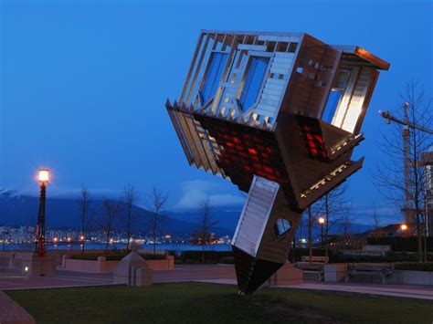 8 of the Most Famous Sculptures in Canada | Reader's Digest Canada