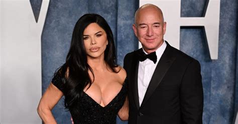 Jeff Bezos Se Compromete Con La Periodista De Origen Mexicano Lauren