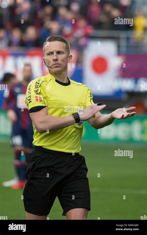 The referee Hernandez Hernandez in action during the Santander League ...