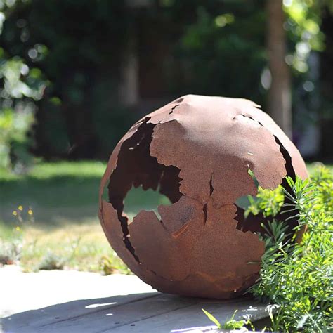 Boule en métal découpe laser d 40cm vente au meilleur prix Jardins