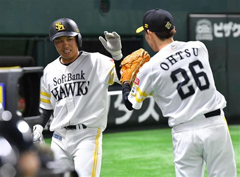 【ソフトバンク】大津亮介プロ初先発で1勝目「ロッテが初登板で良かった」昨季cs涙の借り返す プロ野球写真ニュース 日刊スポーツ