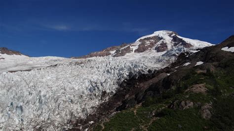 The Coleman Glacier Flowing From Mt Baker [oc] [4608x2592] R Earthporn