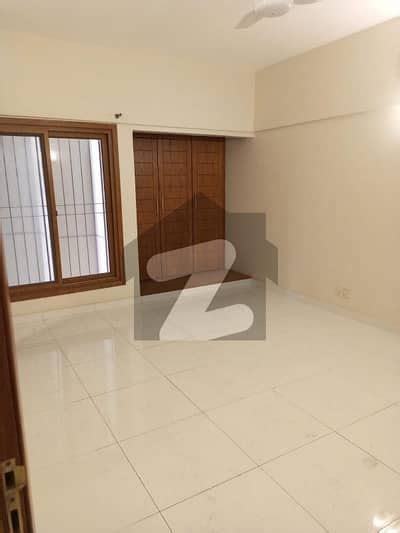 Get A Prime Location Square Feet Flat For Sale In Clifton Block