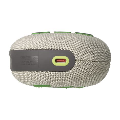 JBL Clip 5 | Ultra-portable waterproof speaker