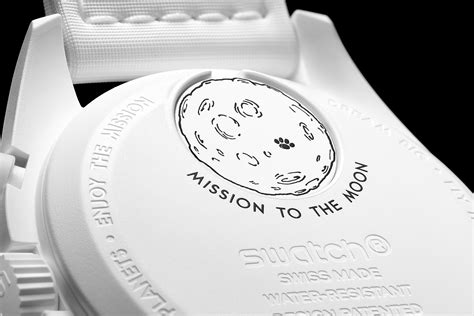 Moonswatch Snoopy The Omega X Swatch Mission To The Moonphase Has