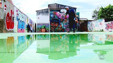 Oficinas de hip hop dança e grafite ocupam casa que era usada para