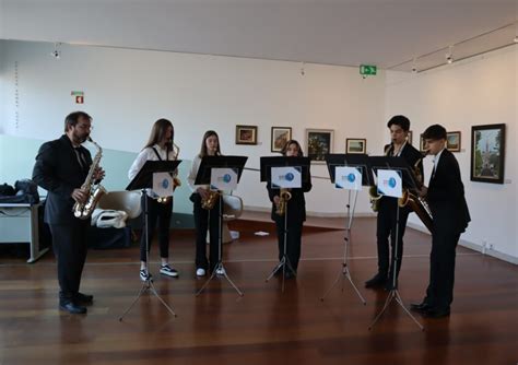 Ensemble De Saxofones Atua Na Sess O De Abertura Da Exposi O