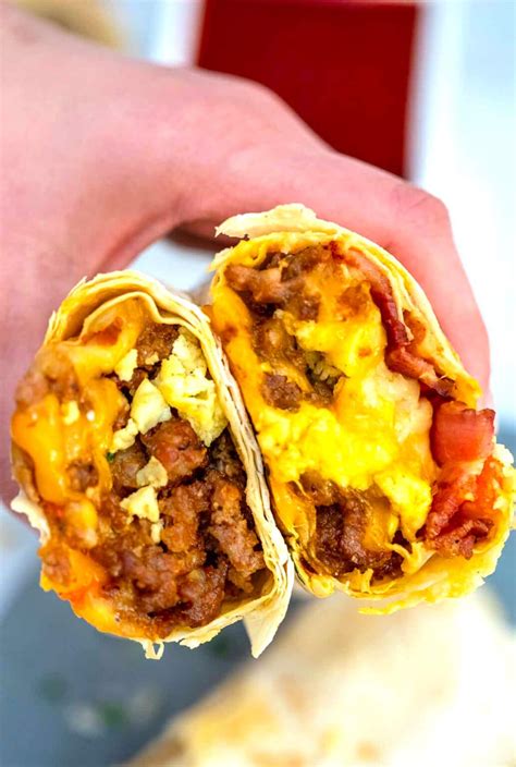 Sausage Egg And Cheese Breakfast Burrito [video] Sweet And Savory Meals