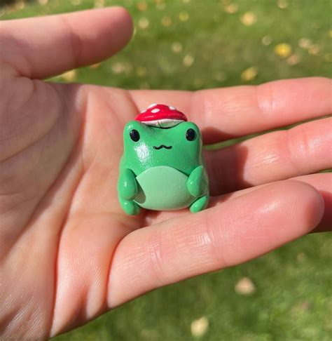 Frog With Mushroom Hat Desk Buddy Cottagecore Frog Figurine Etsy Canada