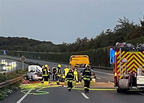 Fw En Schwerer Verkehrsunfall Eingeklemmte Person Autobahn A