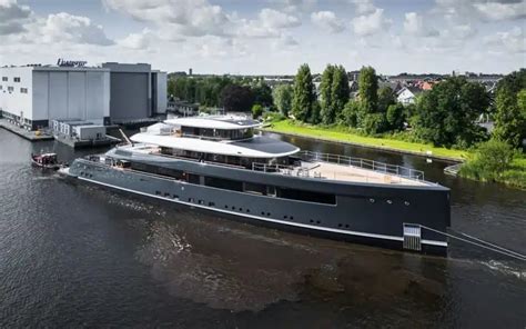 Feadship cutting-edge 195-foot hybrid superyacht is unique