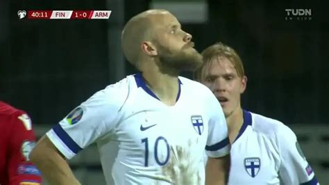 Tiro Desviado De Teemu Pukki TUDN UEFA Euro 2020 TUDN