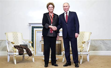 Na Rússia Dilma se reúne Putin e reforça Internacional