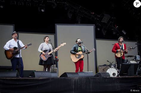 Anna Louis Joseph Et Matthieu Chedid Lors De La F Te De L Humanit