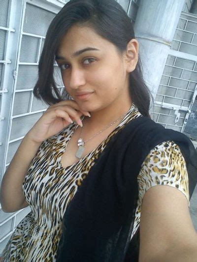 Gorgeous Pakistani Hot Babe Selfie Part 24 Tumbex