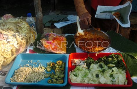 Pasar Kuliner Tradisional Ramadhan Antara Foto