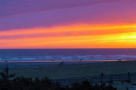 Sunset At Long Beach Washington Photograph By David Gn Fine Art America