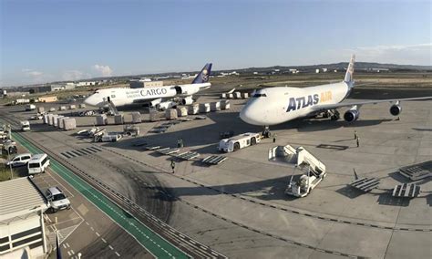 La carga de los aeropuertos españoles crece el 5 6 en el 2019 El